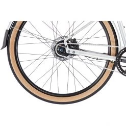 Marin Vélos Urbains Muirwoods RC 27,5", Argent -Vélos de ville Soldes Magasin marin muirwoods rc 275 gloss silver black 7